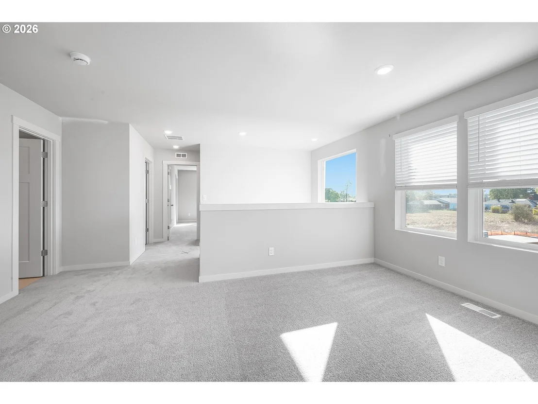 Photo of 955 Legacy ST
