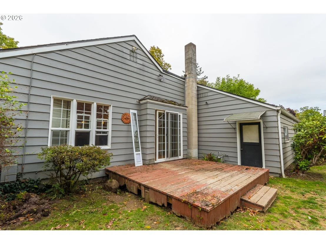 Photo of 495 20TH ST SE
