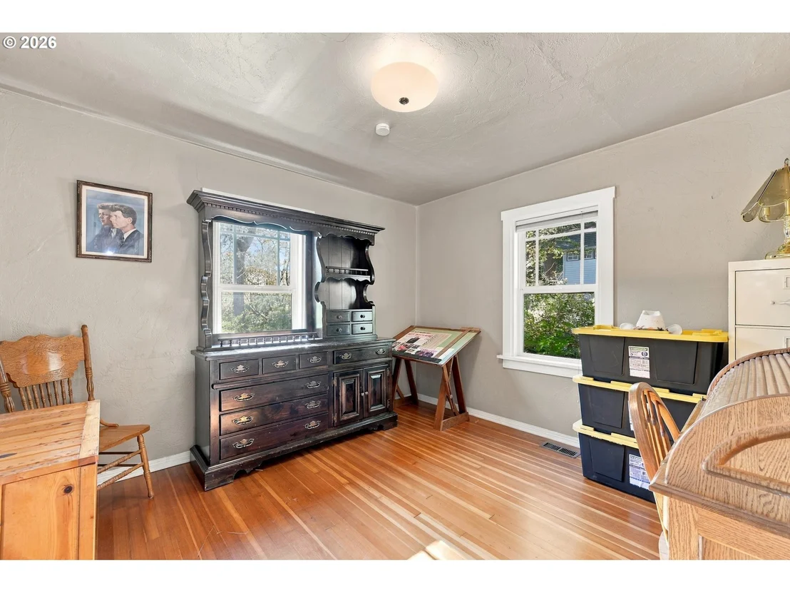 Photo of 580 HORN LN