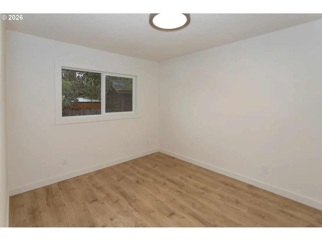 Photo of 395 E 46TH AVE