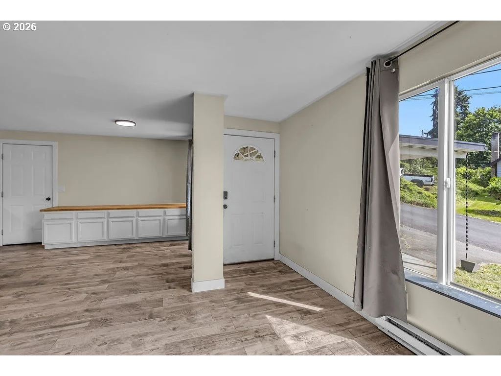 Photo of 211 FOX ST