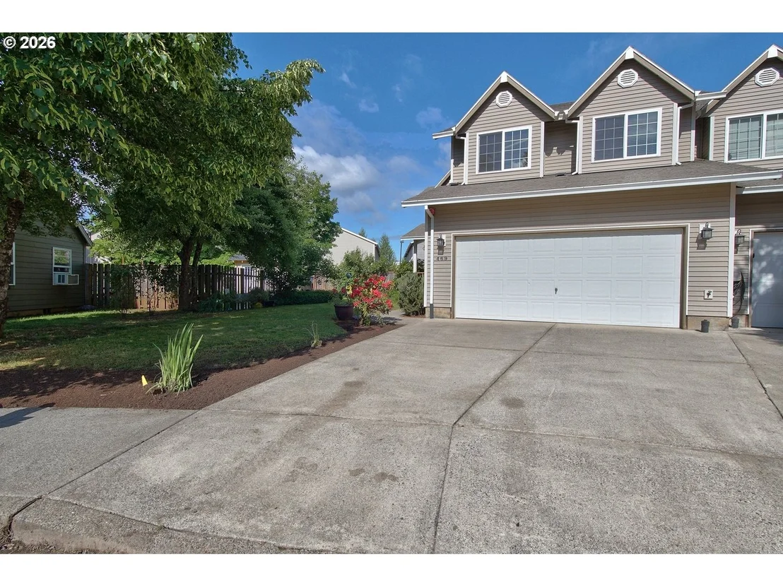 Photo of 469 HARRIS LN