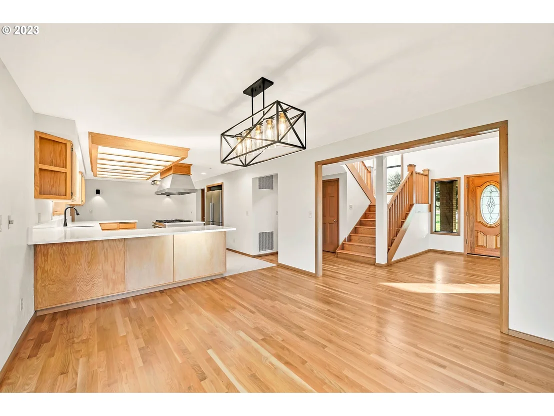 Photo of 27725 Royal