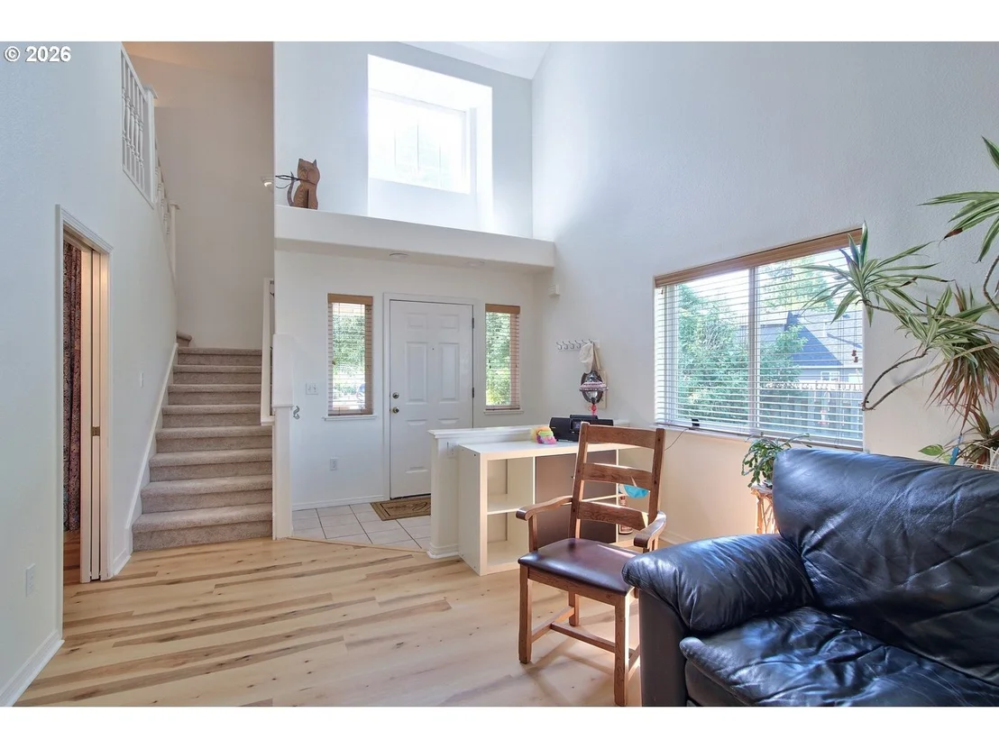 Photo of 469 HARRIS LN