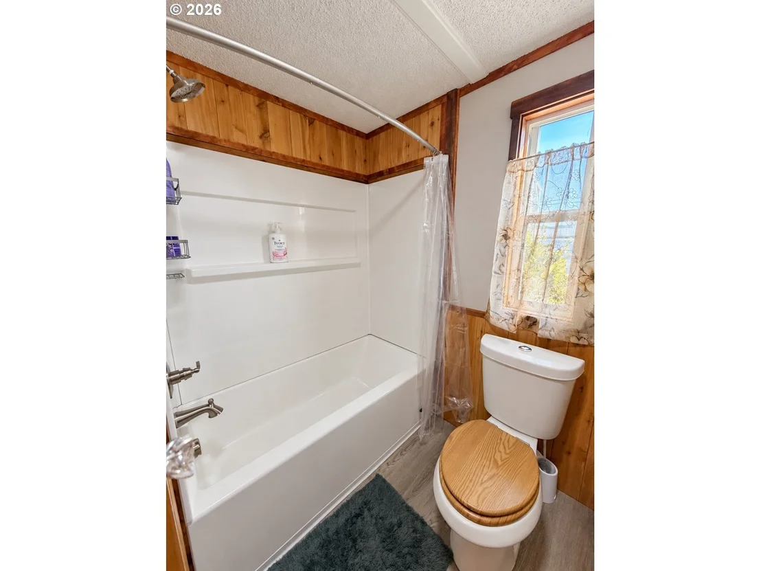 Photo of 450 TIARA ST
