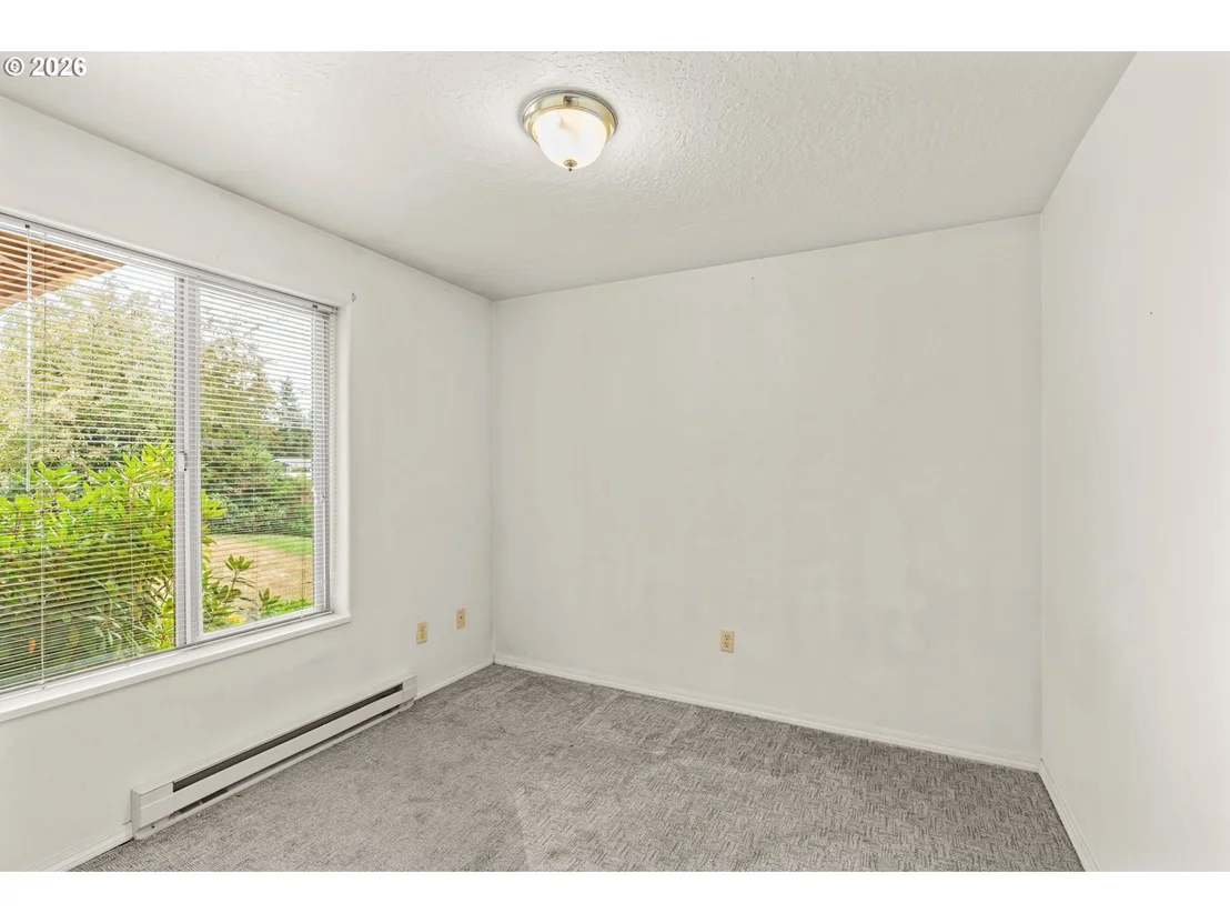 Photo of 630 BENJAMIN AVE