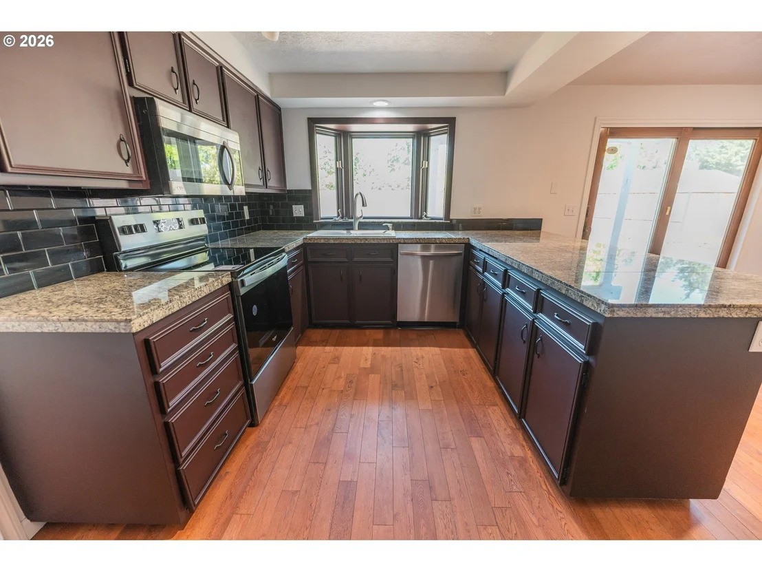 Photo of 3759 KEELER AVE