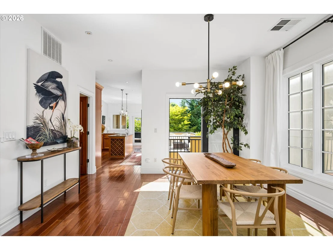 Photo of 2883 LORD BYRON PL