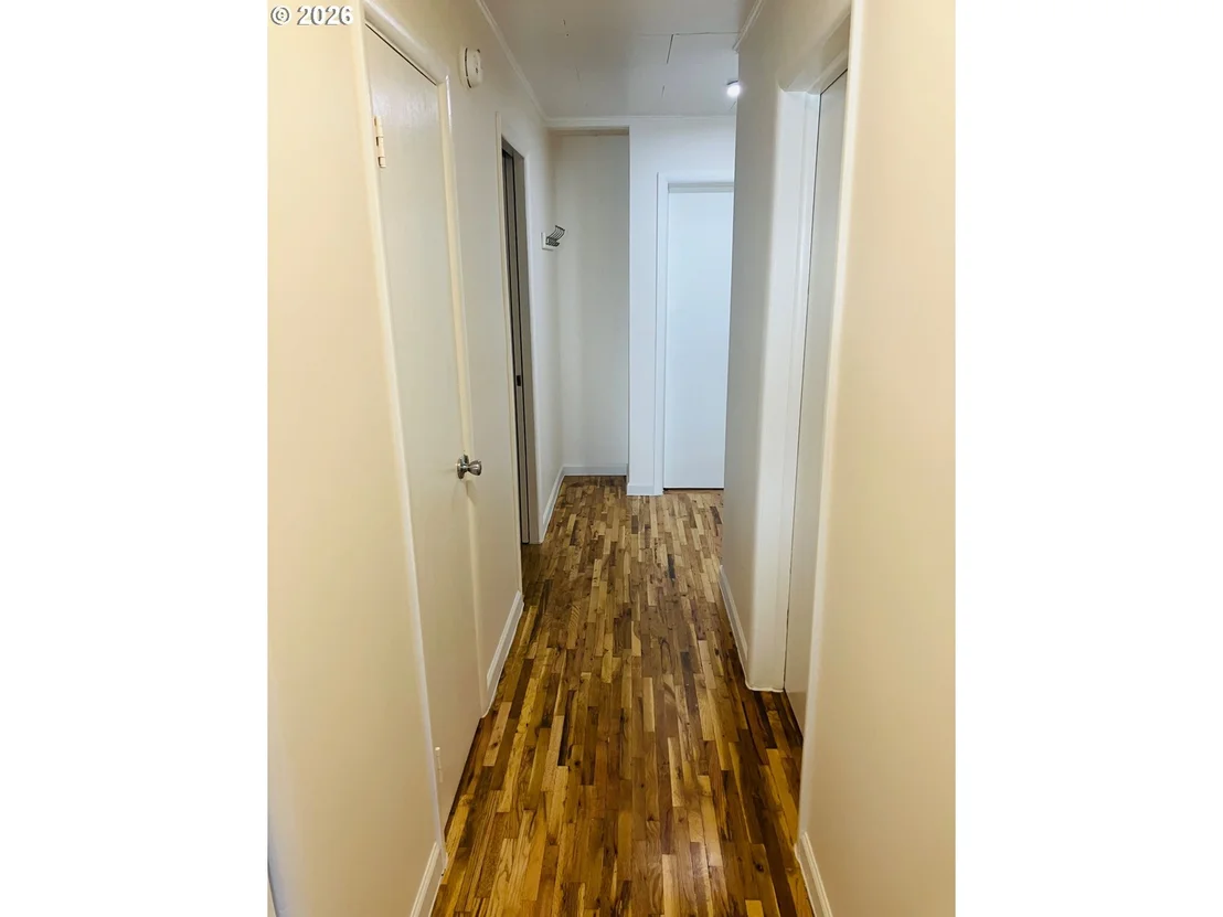 Photo of 152 W C ST
