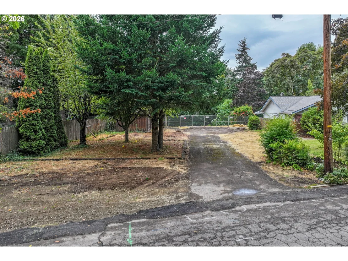 Photo of 2580 PIONEER PIKE
