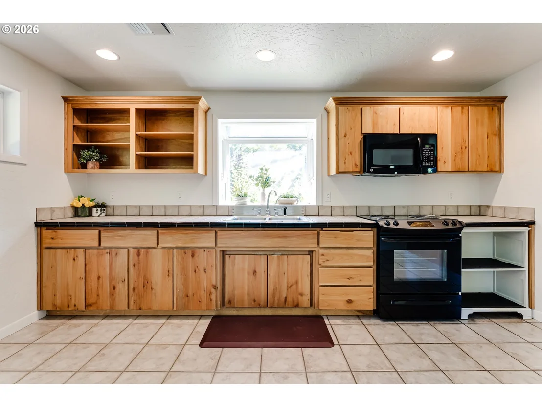 Photo of 280 REGAL CT