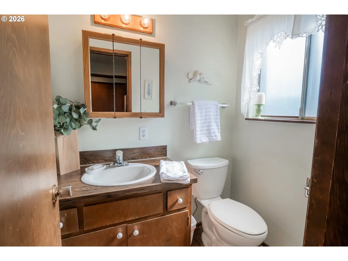 Photo of 1421 Lawnridge AVE