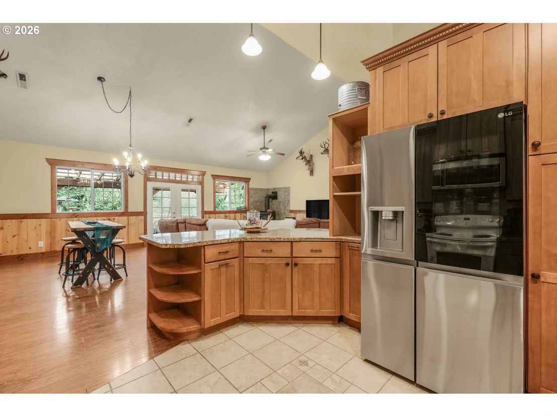 Photo of 824 W CENTRAL AVE