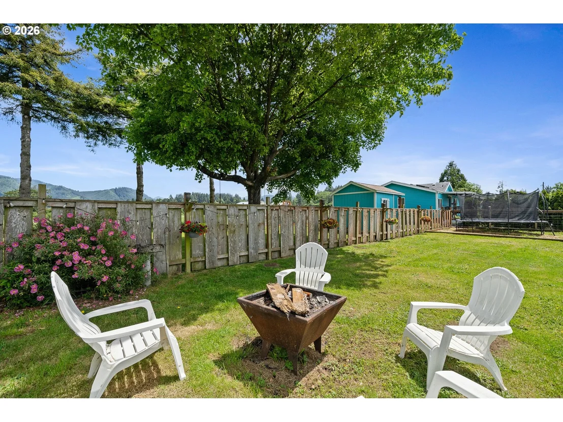 Photo of 7310 TRASK RIVER RD