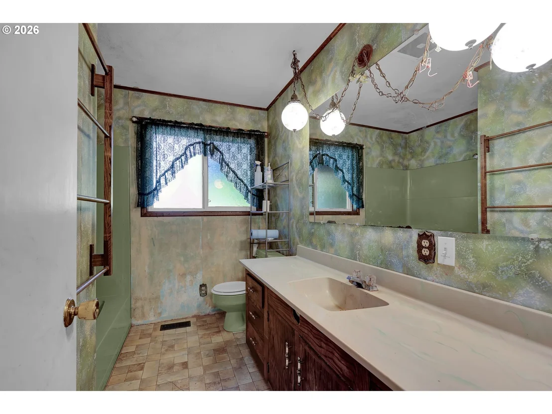 Photo of 34558 ROW RIVER RD