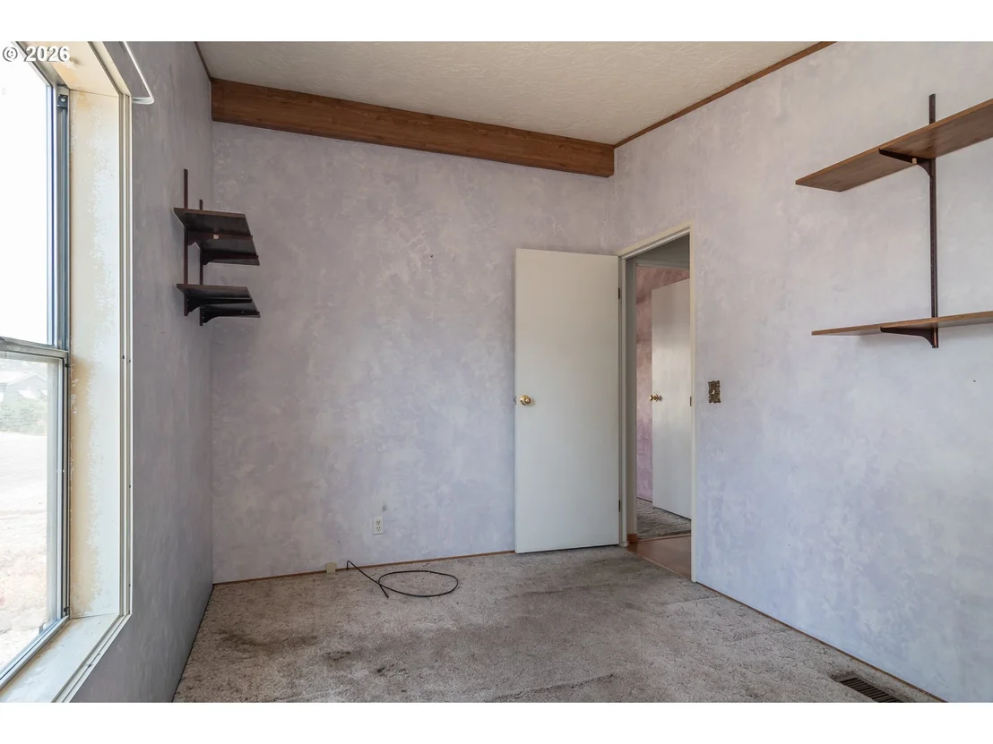 Photo of 190 TWIN OAKS LOOP