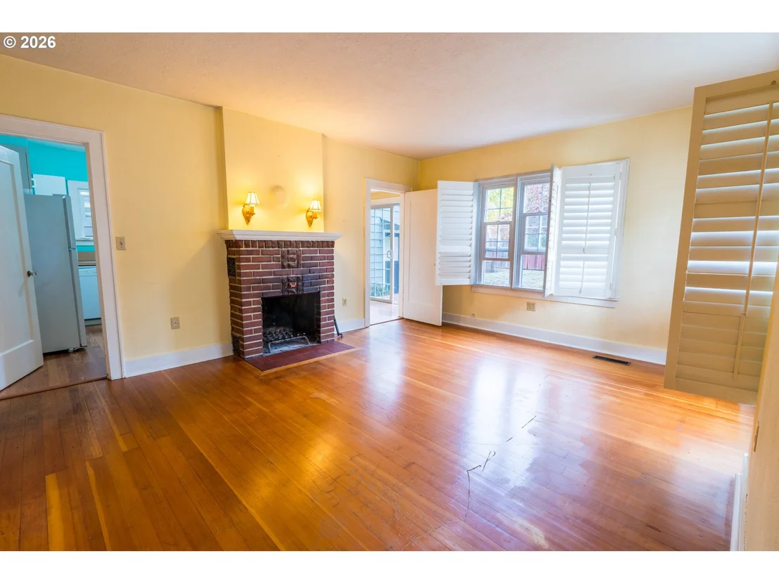 Photo of 495 20TH ST SE