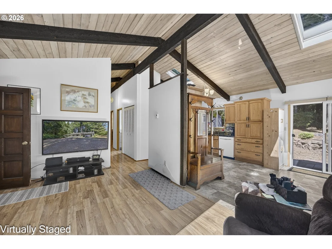 Photo of 5665 PENINSULA RD