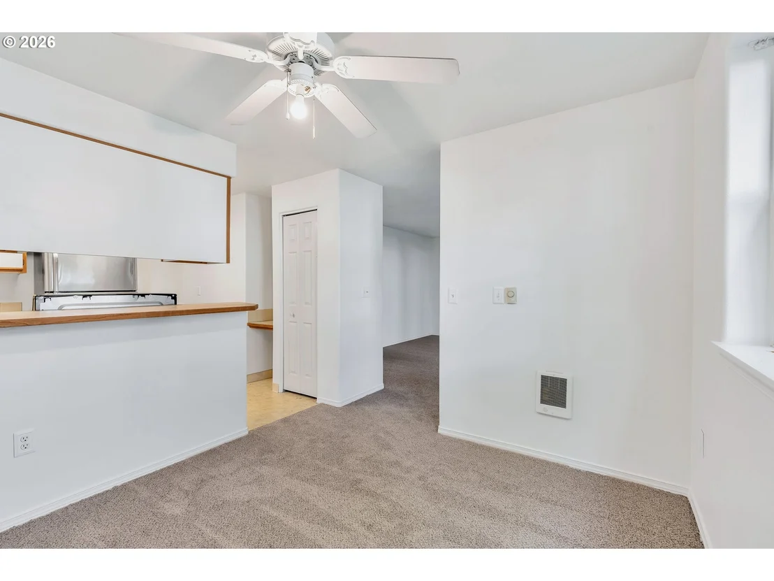 Photo of Unit 158 at 4614 W POWELL BLVD