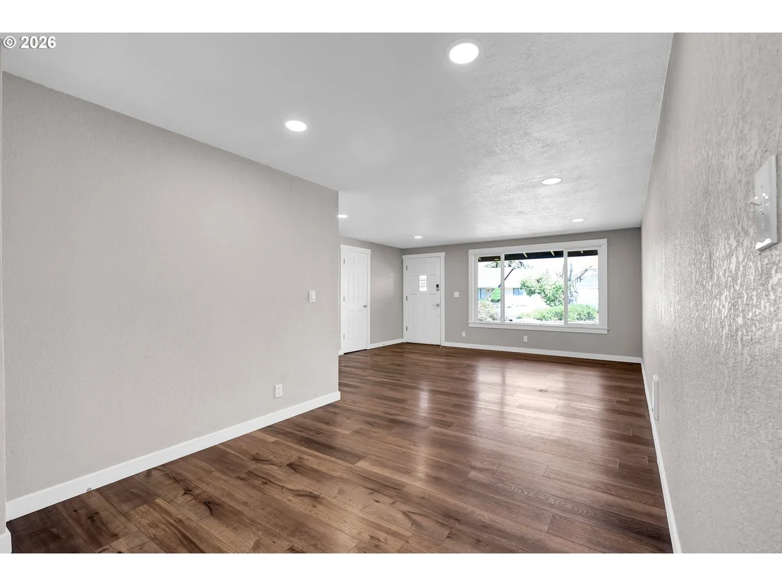 Photo of 326 38TH PL