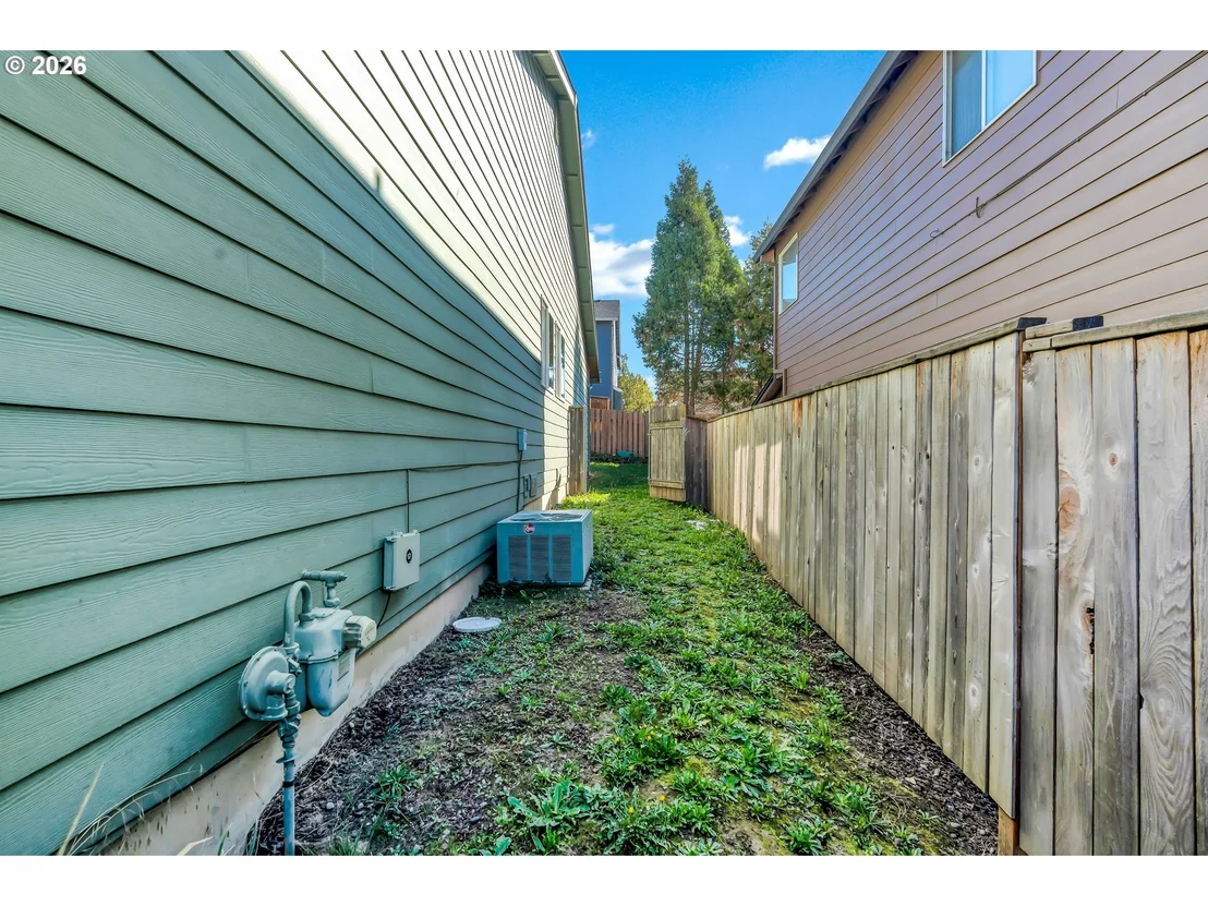 Photo of 1558 SE JASMINE WAY