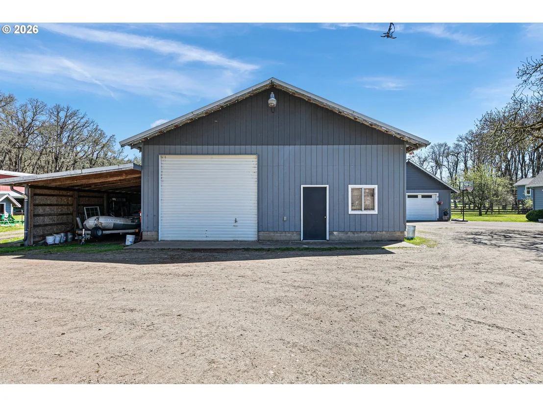 Photo of 78659 SEARS RD