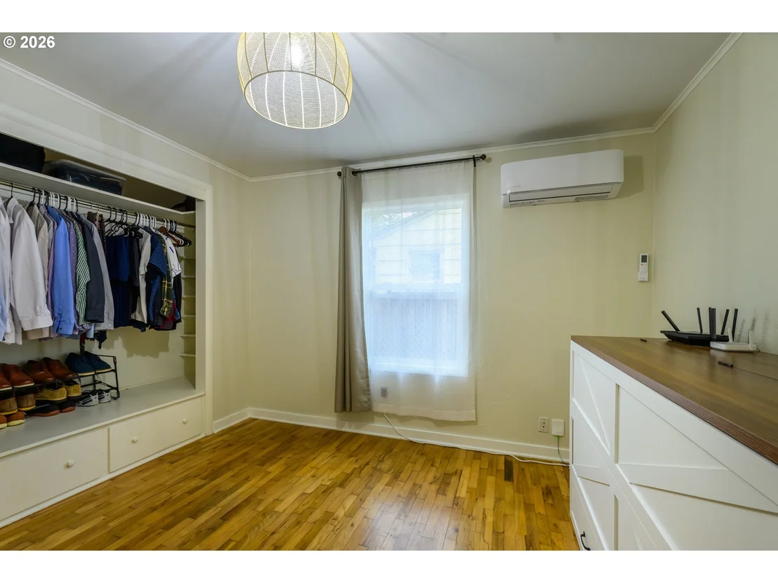 Photo of 1835 CITY VIEW ST