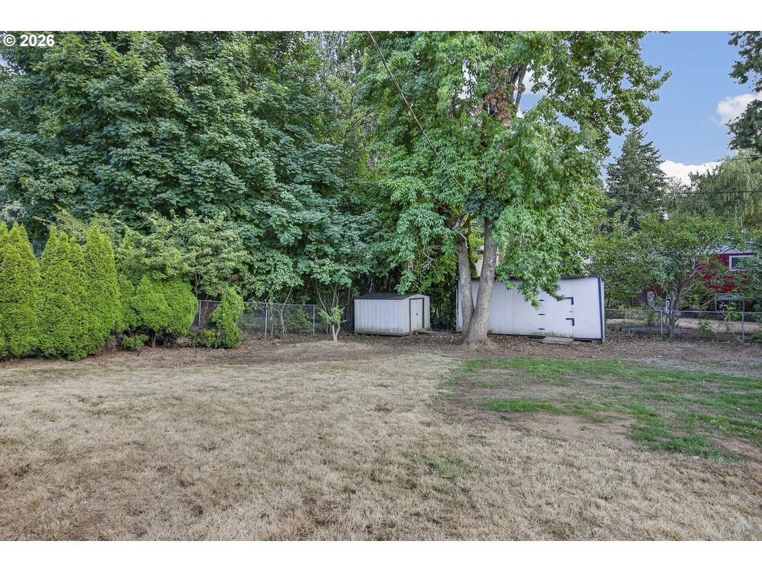 Photo of 18624 SE CLINTON ST