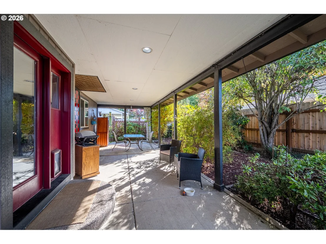 Photo of 1061 APPLEGATE PL
