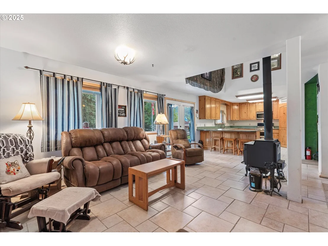 Photo of 206 AUSTIN ST