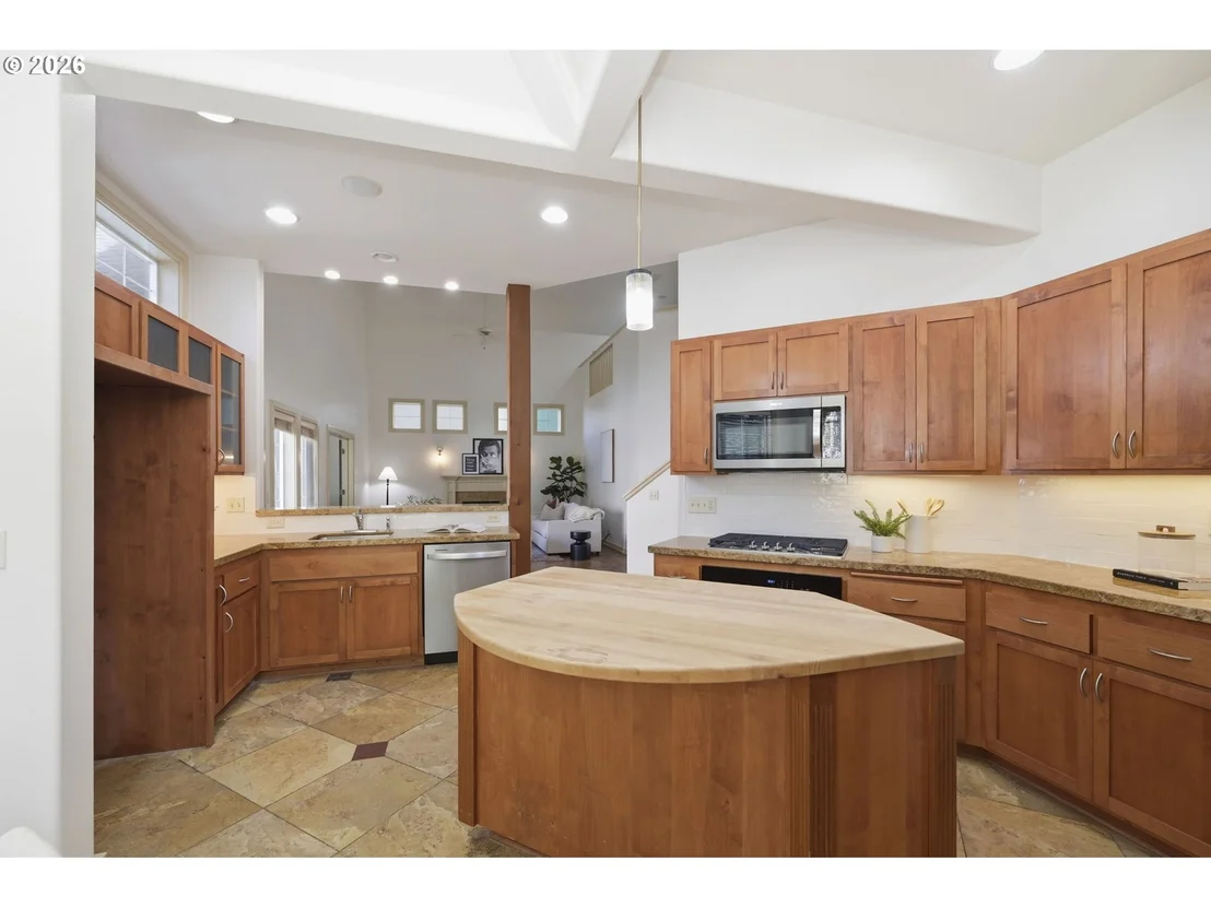 Photo of 441 COVEY LN