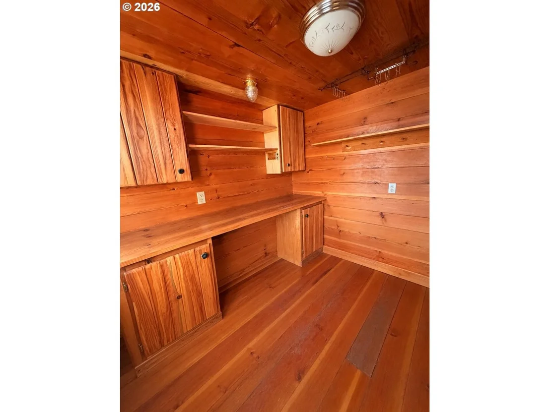 Photo of 450 TIARA ST