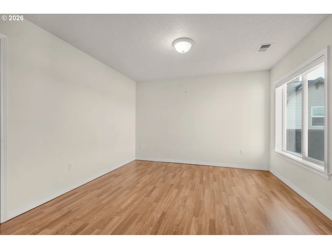 Photo of 21223 NE SHORE DR