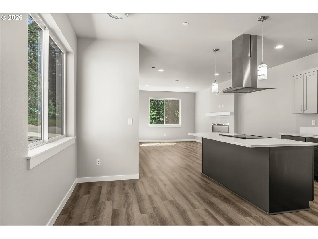 Photo of 177 NW MAWRCREST AVE