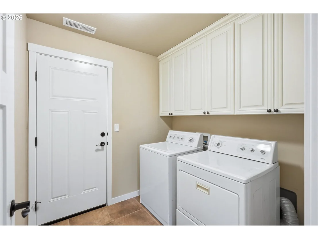 Photo of 7410 DESERT VIEW DR