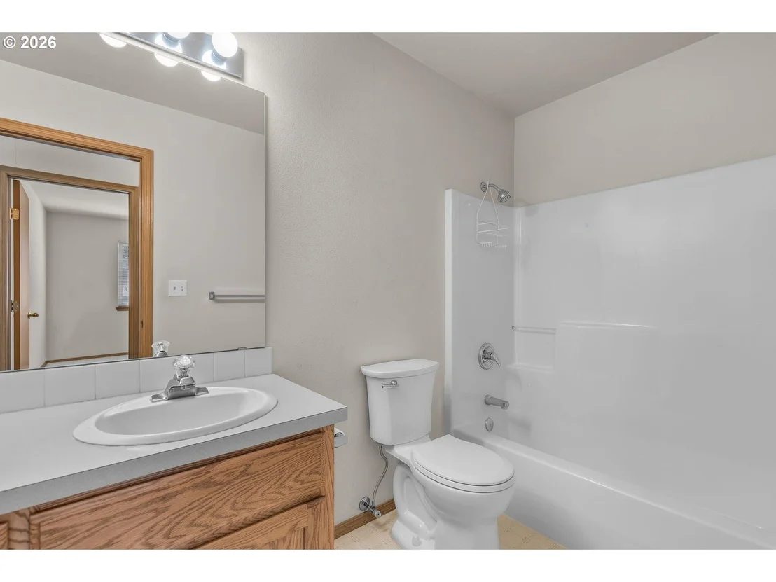 Photo of 1608 NW ELGIN AVE