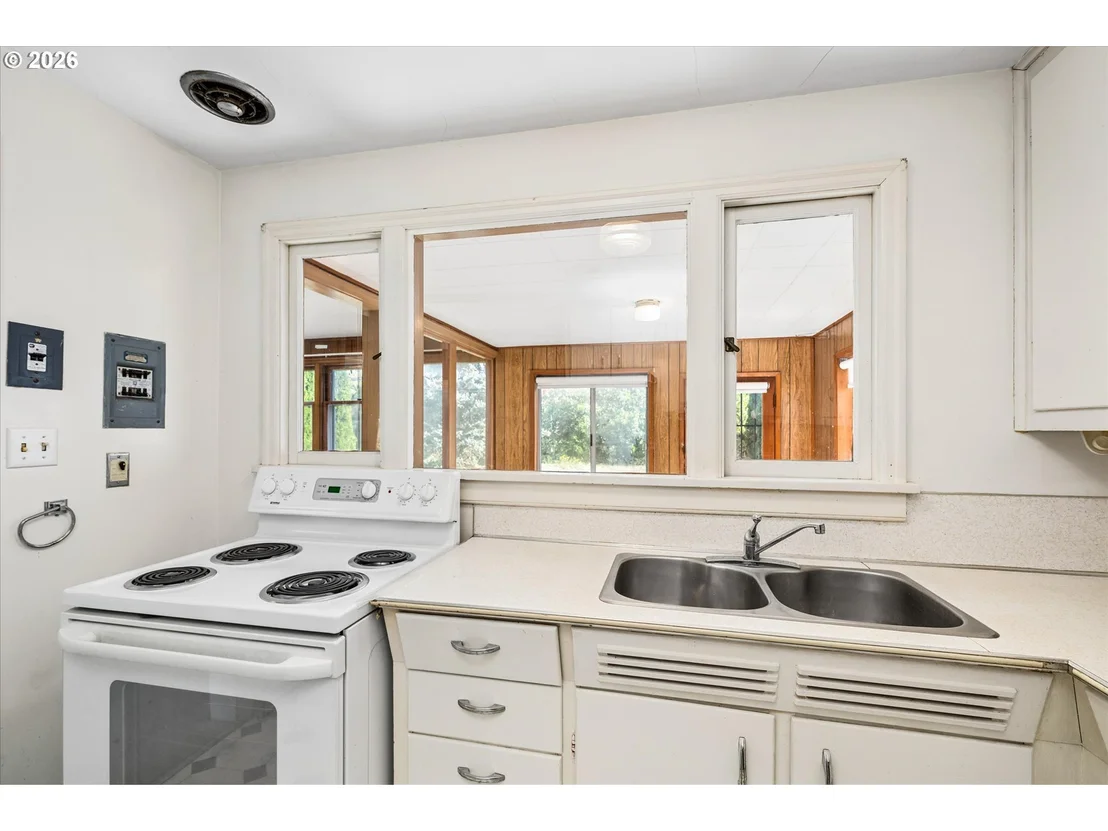 Photo of 2171 MADISON ST