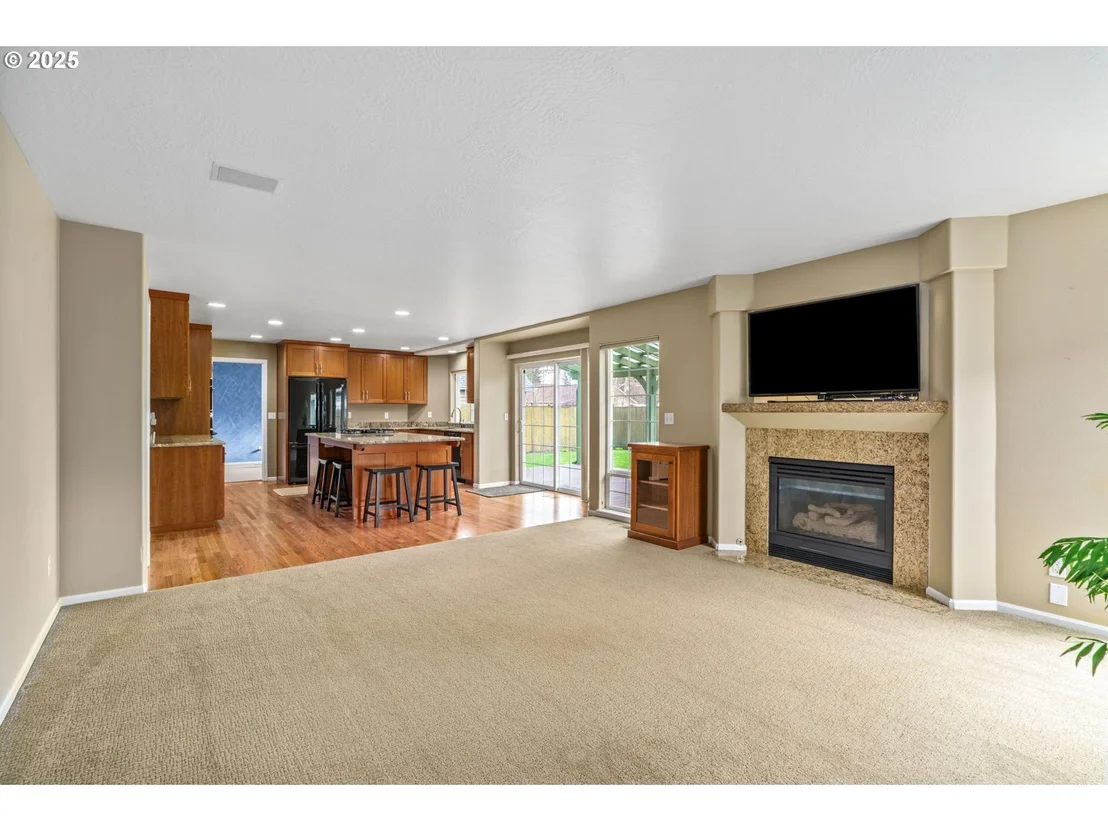 Photo of 54 SILVER OAK DR