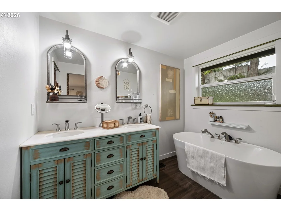 Photo of 39066 CARR TRAIL RD