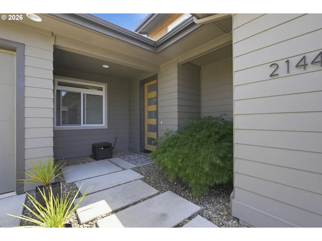 Photo of 2144 LATHEN WAY