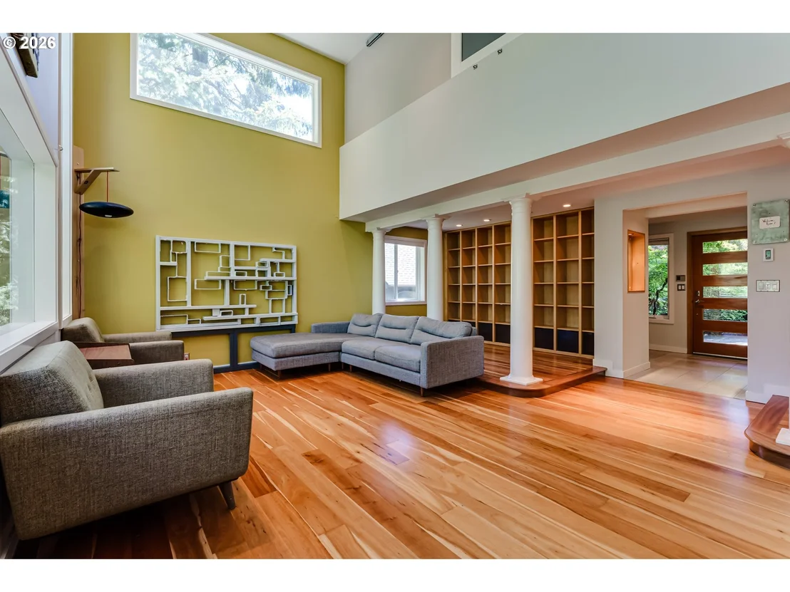 Photo of 38 RIDGELINE DR