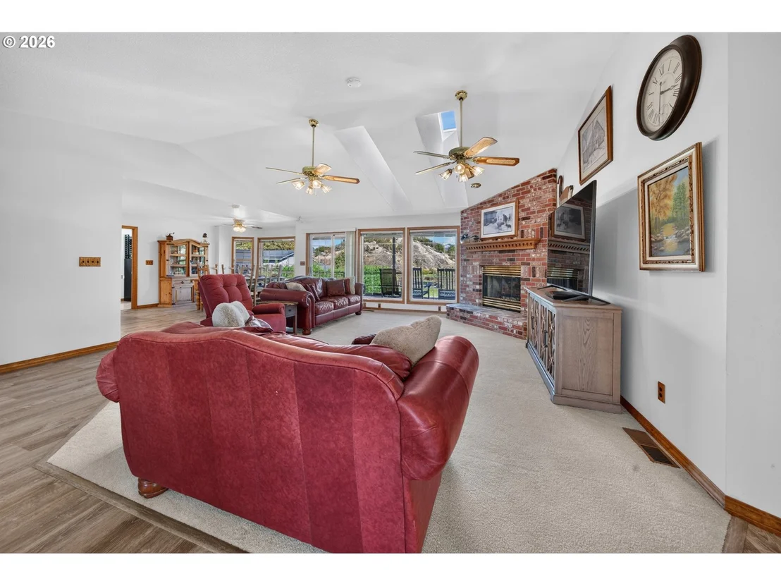 Photo of 269 BAILEY DR