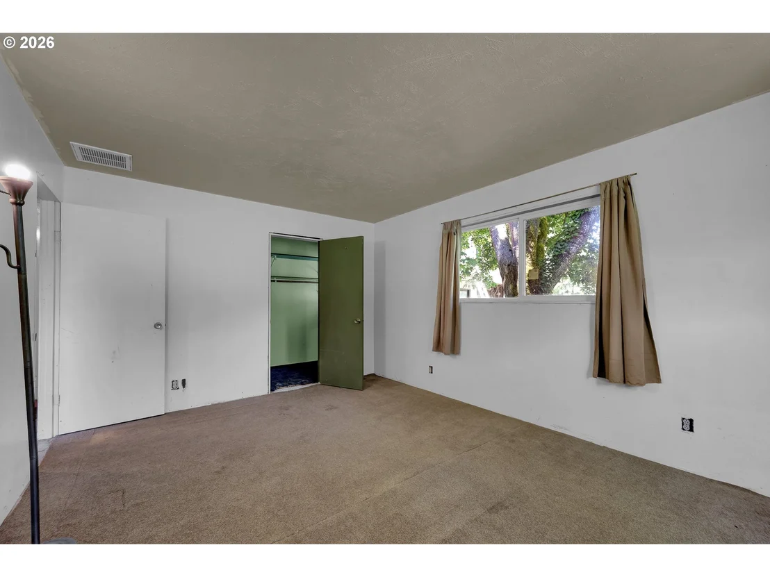 Photo of 34558 ROW RIVER RD