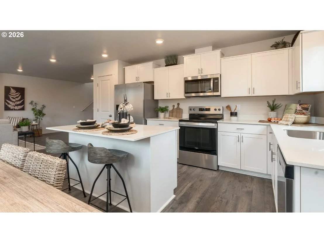 Photo of 502 Redmond ST NE