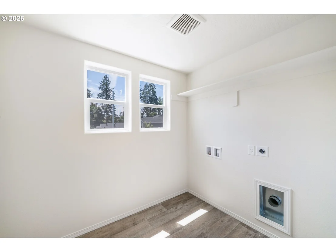 Photo of 5290 SQUIRREL ST