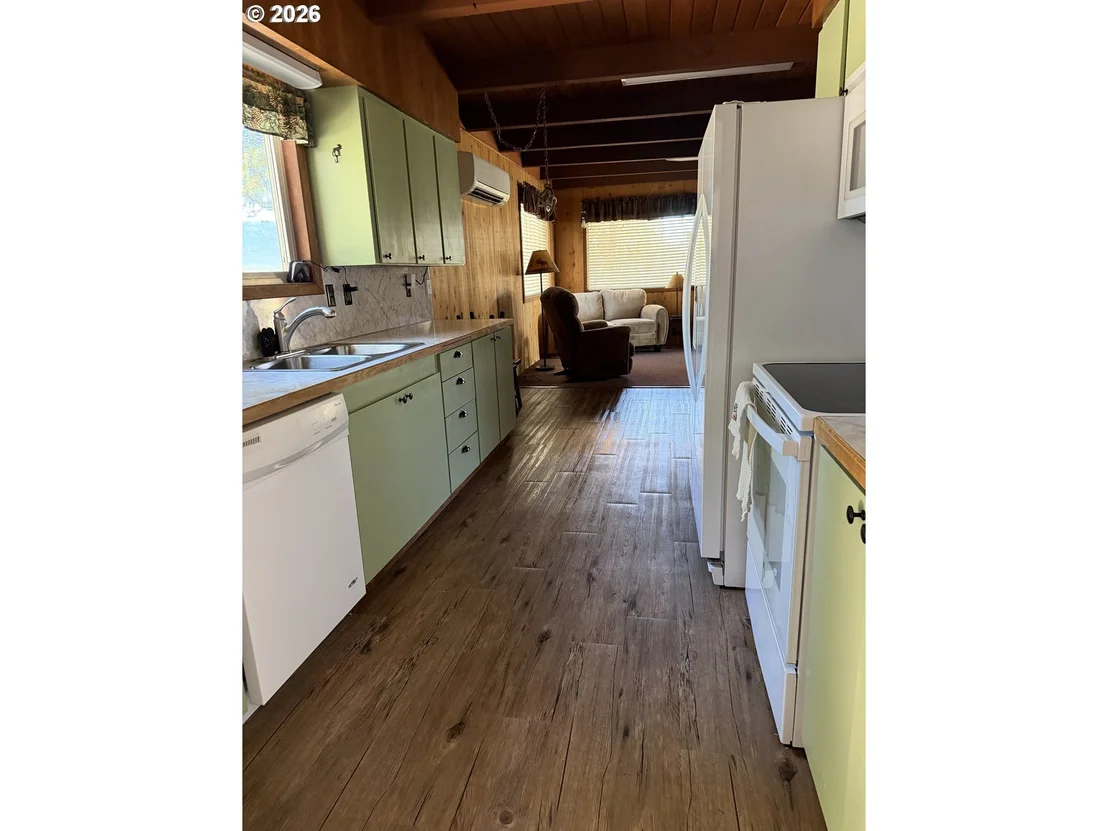 Photo of 37780 HUDSPETH RD