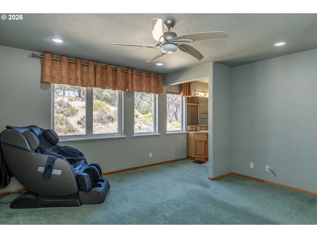 Photo of 1265 EVERGREEN RIDGE RD