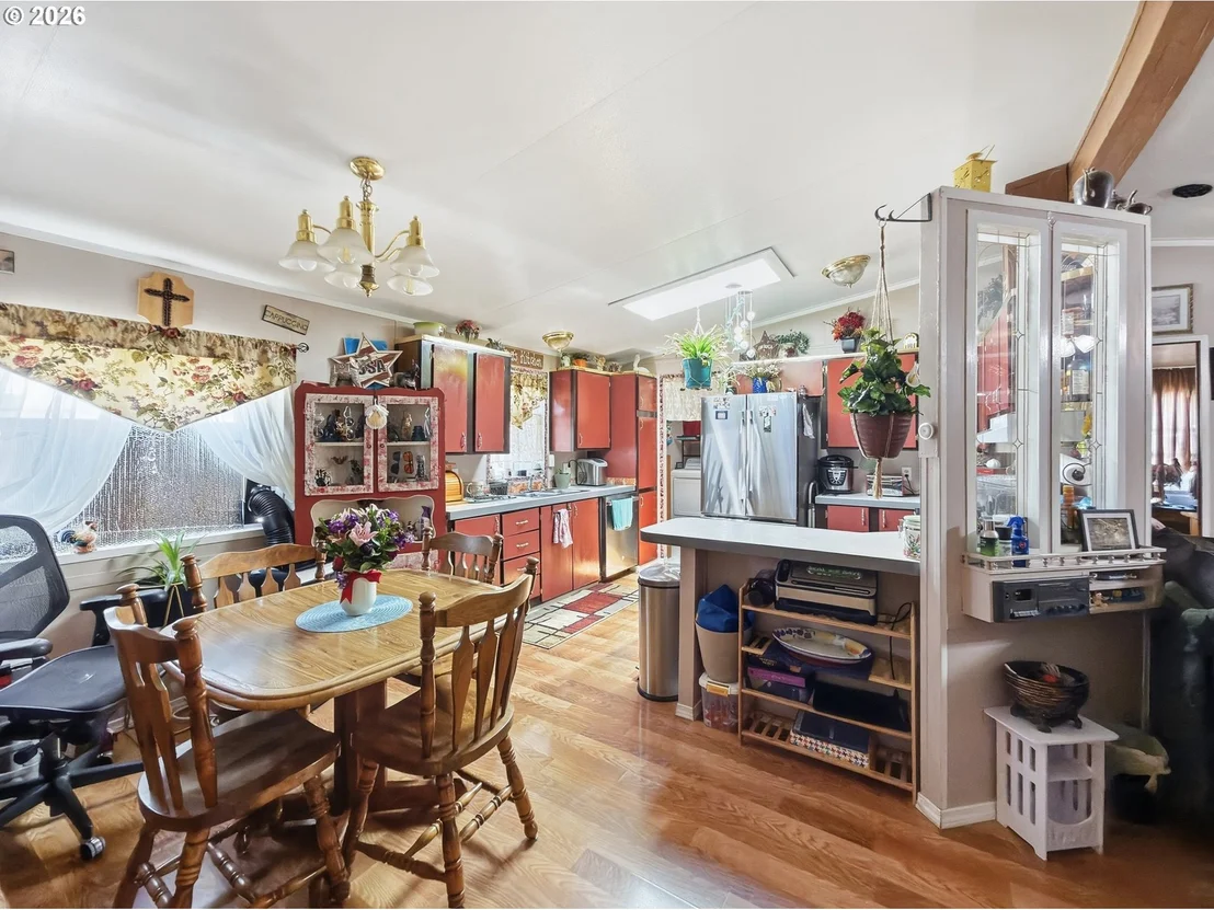 Photo of Unit 39 at 2145 31ST ST