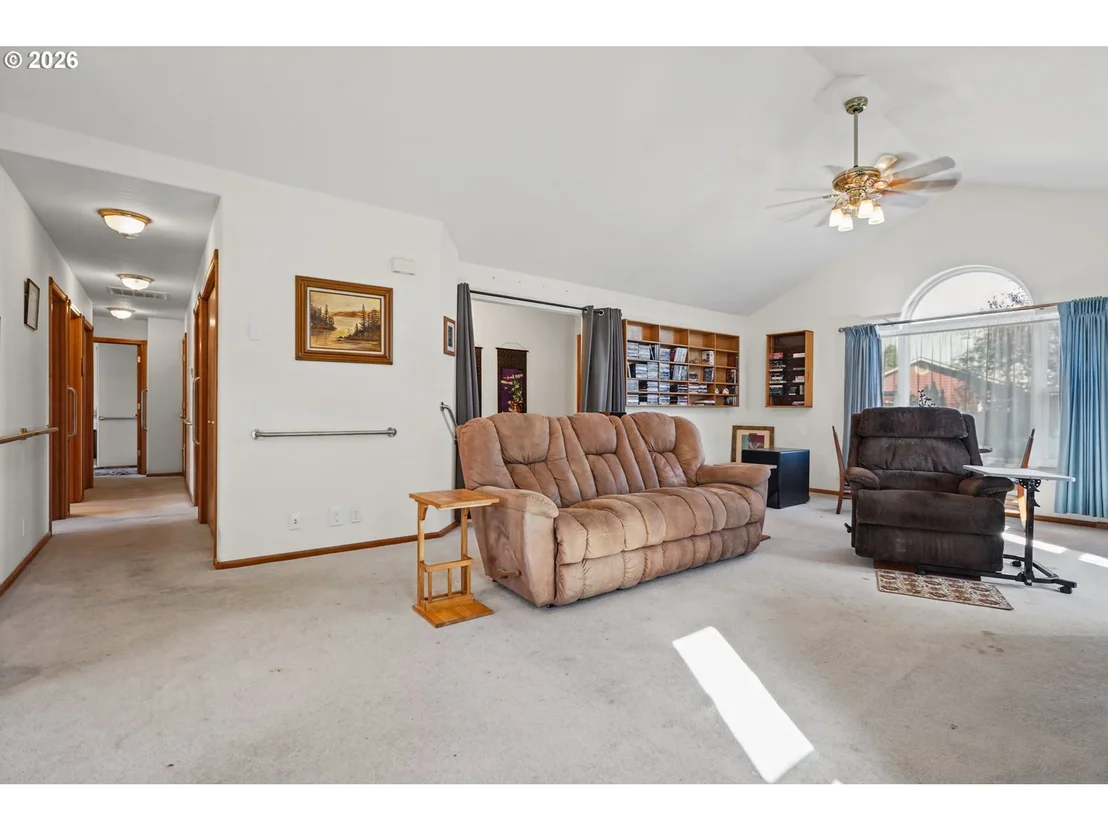 Photo of 4644 CALUMET WAY