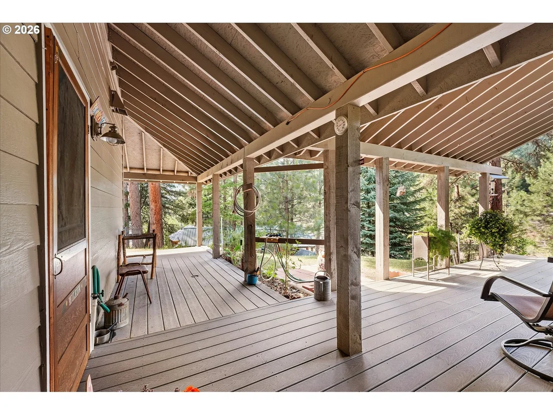 Photo of 395 BONANZA ST